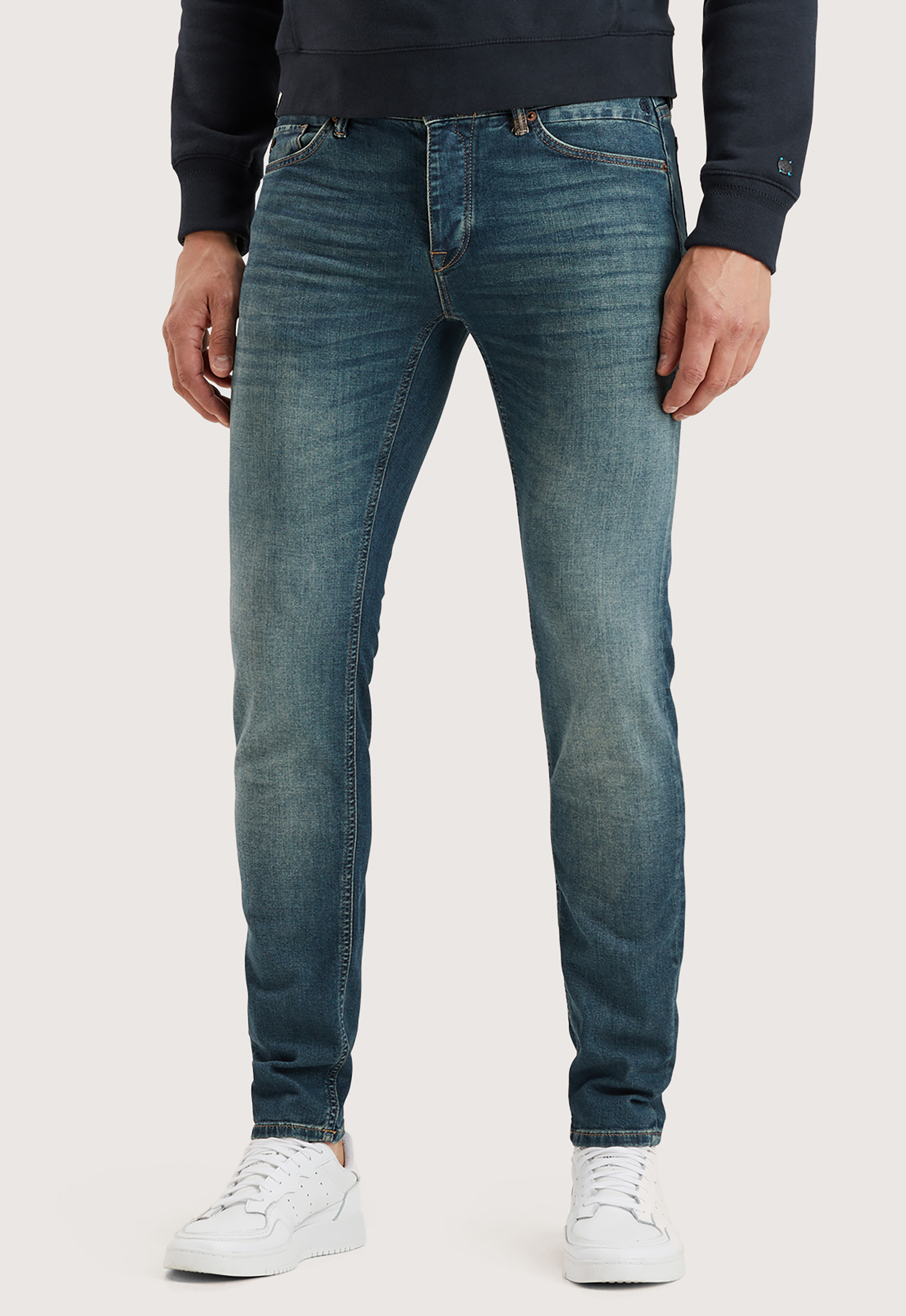 Cast iron Riser Slim Jeans