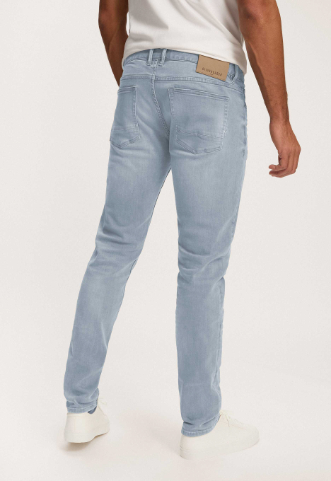 Lewis Regular Tapered Jeans