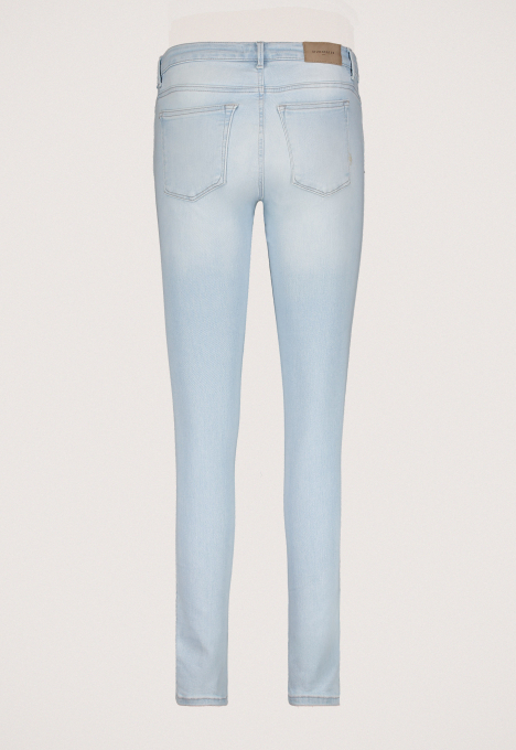 Cassy Skinny Jeans