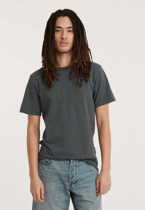 Slim Base T-shirt