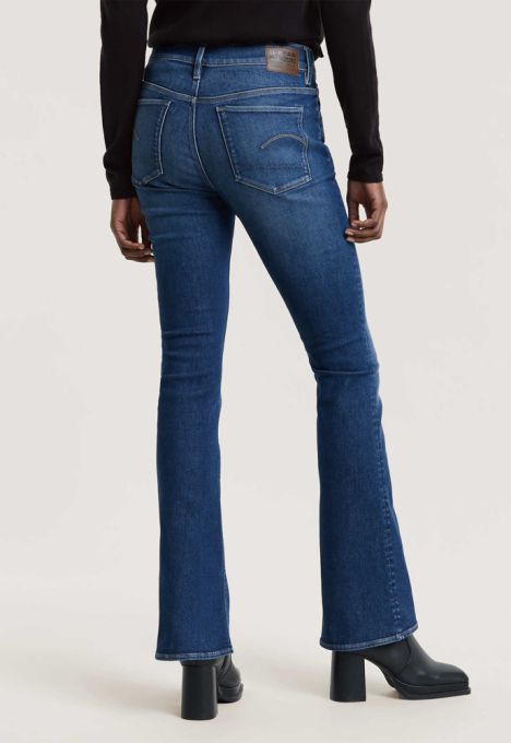 3301 Flared Jeans