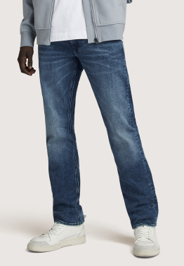 Mosa Straight Jeans