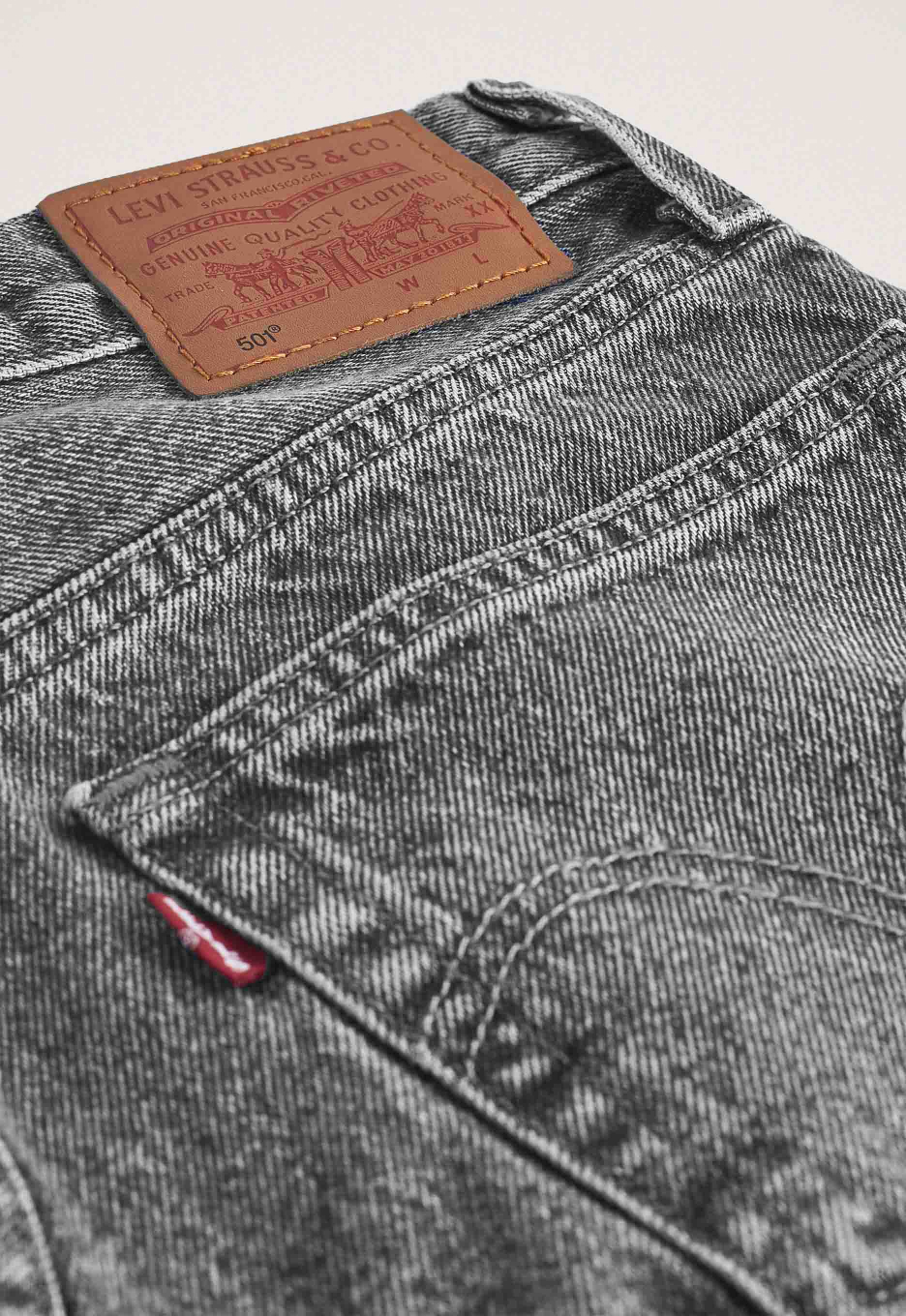 5 PAIRS Of LEVI’S for $120! ORIGINAL 501 offers Shrink -to- fit- 5 pair.